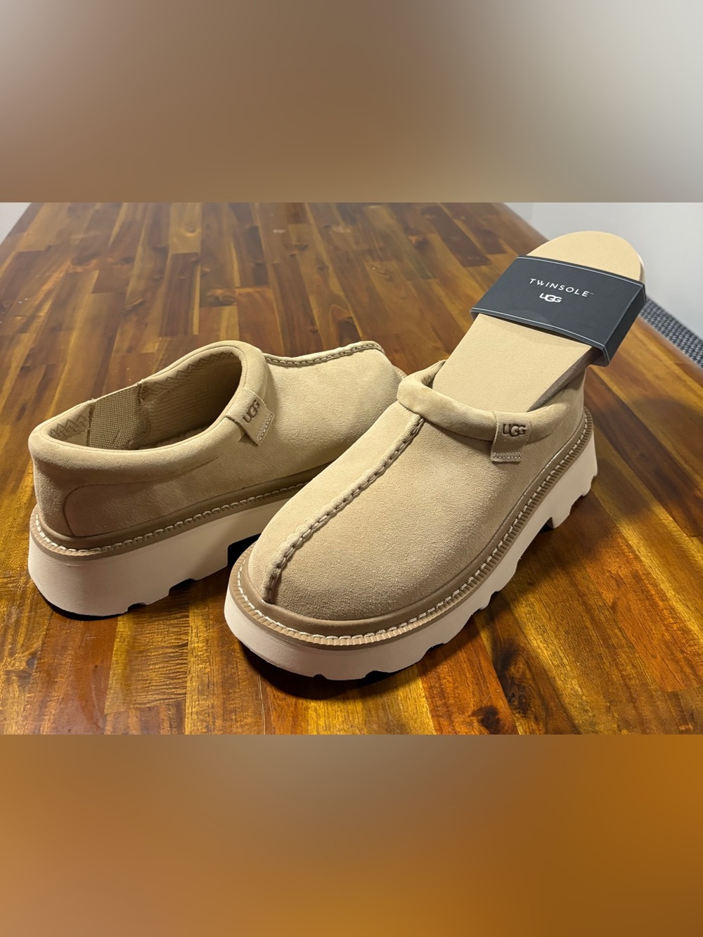 NWT UGG Men’s Tan genuine Suede Twinsole Platform Clog with wool.Relaxed fit.